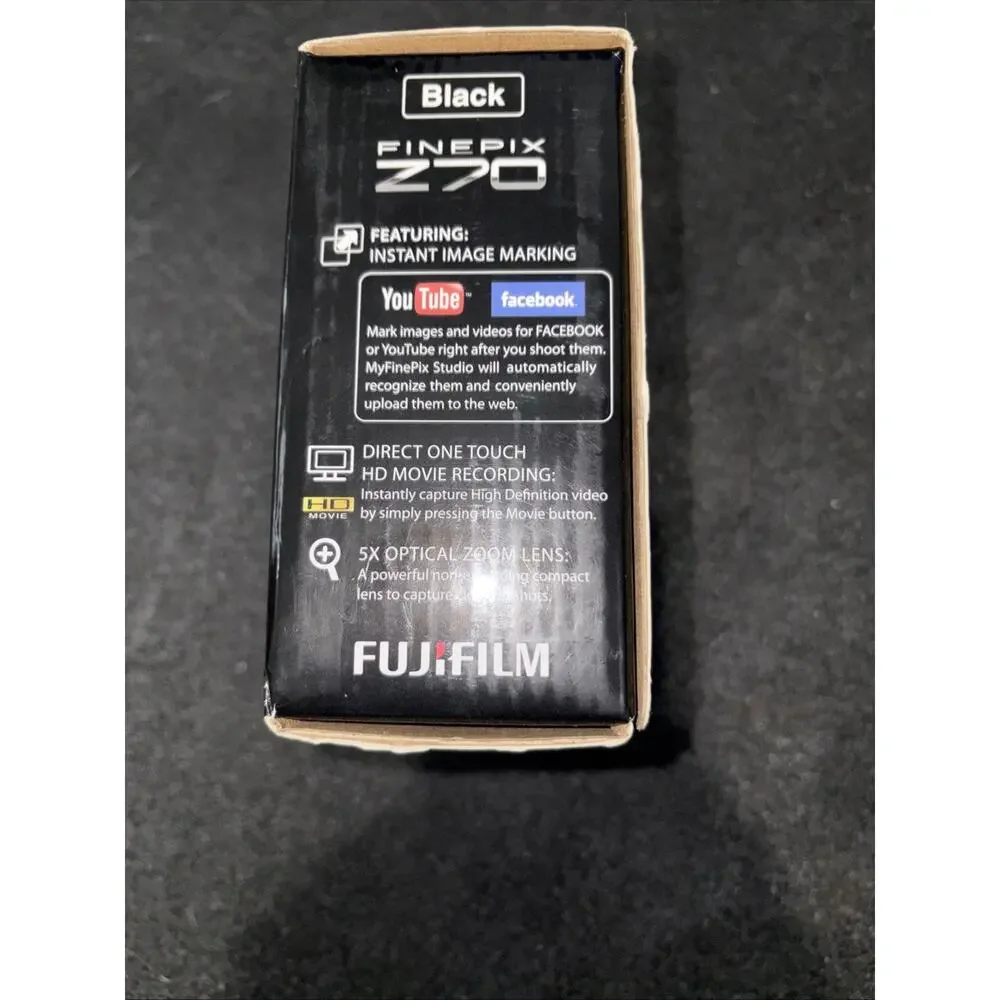 Fujifilm FinePix Z70 12 MP 5x Optical Zoom Digital Cam With Case Charger And Bat